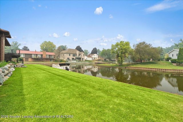 10289 Lafayette, Dimondale, MI 48821