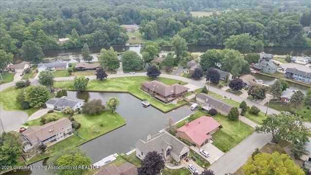 10289 Lafayette, Dimondale, MI 48821