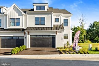 105 RIVER TRAIL CIRCLE #3, King Of Prussia, PA 19406