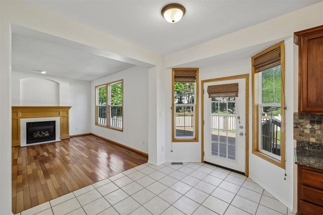 163 77th Place, West Des Moines, IA 50266