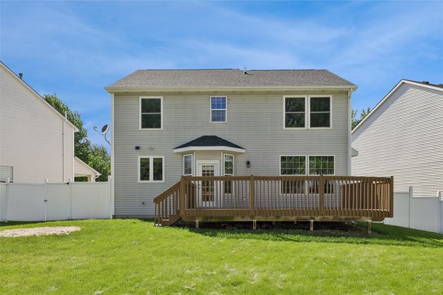 163 77th Place, West Des Moines, IA 50266