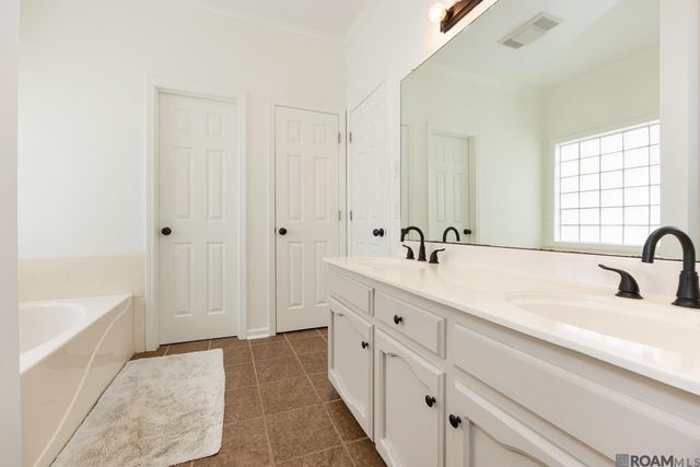 30935 Meadow Wood Blvd, Denham Springs, LA 70726