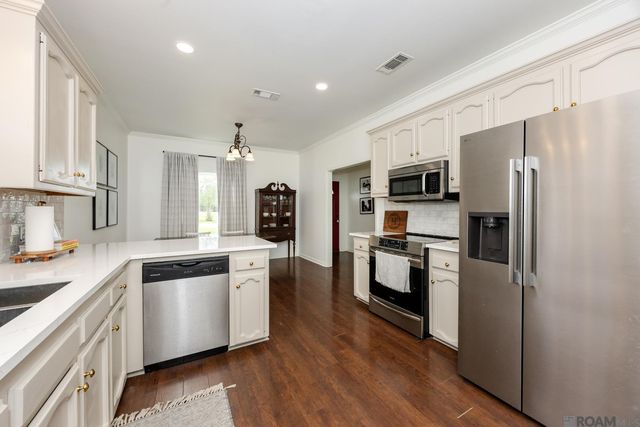 30935 Meadow Wood Blvd, Denham Springs, LA 70726