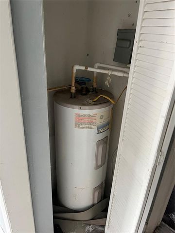 14928 PINECREST ROAD, Tampa, FL 33613