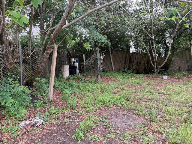 14928 PINECREST ROAD, Tampa, FL 33613