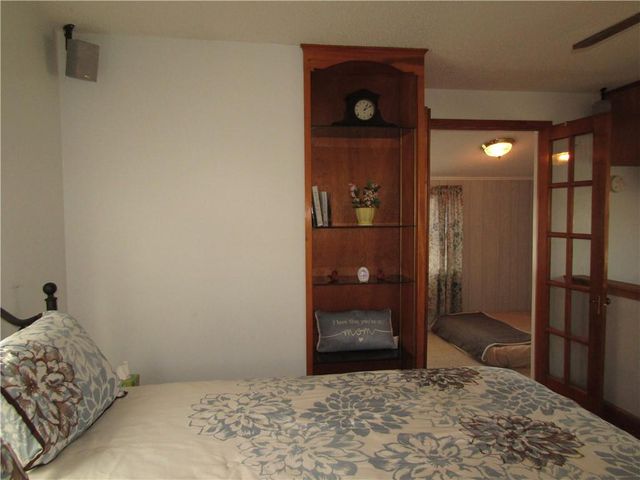 15450 Lake Road 10 Road, Gardner, KS 66030