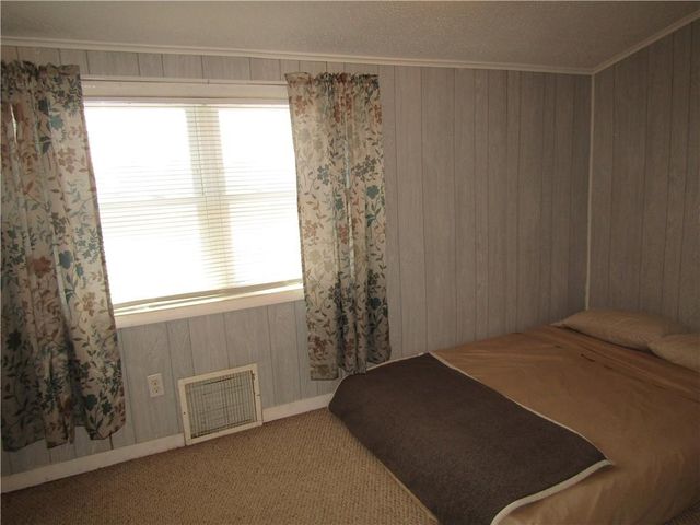 15450 Lake Road 10 Road, Gardner, KS 66030