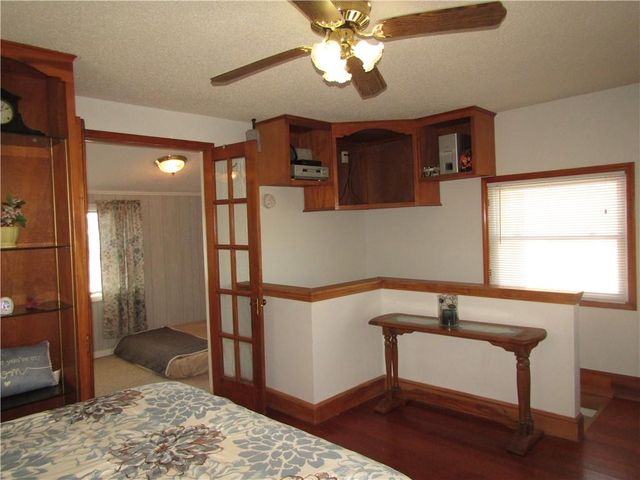 15450 Lake Road 10 Road, Gardner, KS 66030