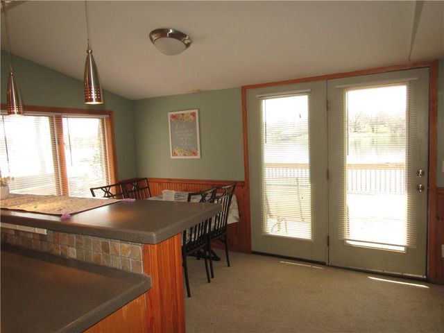 15450 Lake Road 10 Road, Gardner, KS 66030