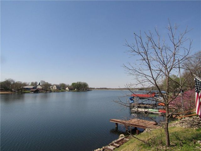 15450 Lake Road 10 Road, Gardner, KS 66030