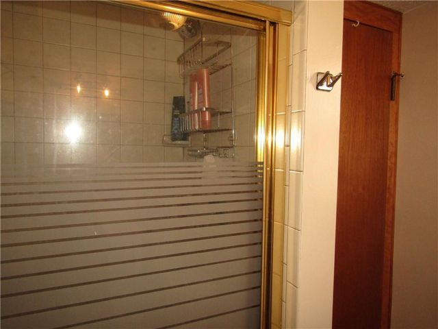 15450 Lake Road 10 Road, Gardner, KS 66030