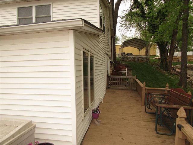 15450 Lake Road 10 Road, Gardner, KS 66030