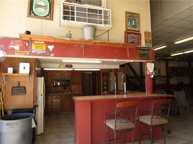 15450 Lake Road 10 Road, Gardner, KS 66030