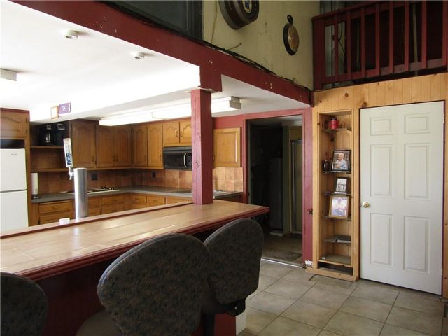 15450 Lake Road 10 Road, Gardner, KS 66030