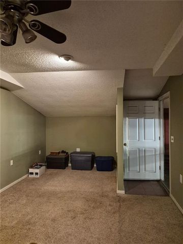 15450 Lake Road 10 Road, Gardner, KS 66030