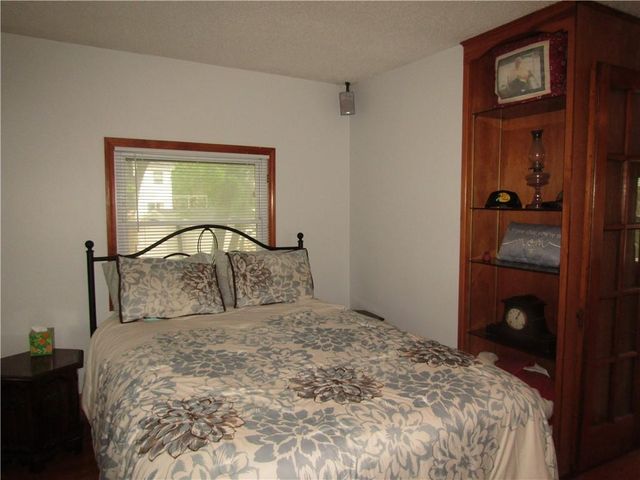 15450 Lake Road 10 Road, Gardner, KS 66030