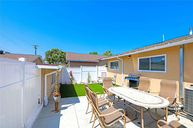 18091 Newland Street, Huntington Beach, CA 92646