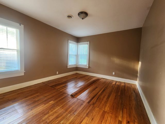 113 Swan Ave, Hohenwald, TN 38462