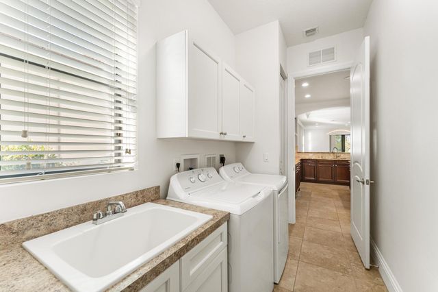 191 SE Calmo Circle, Port St. Lucie, Port St Lucie, FL 34984