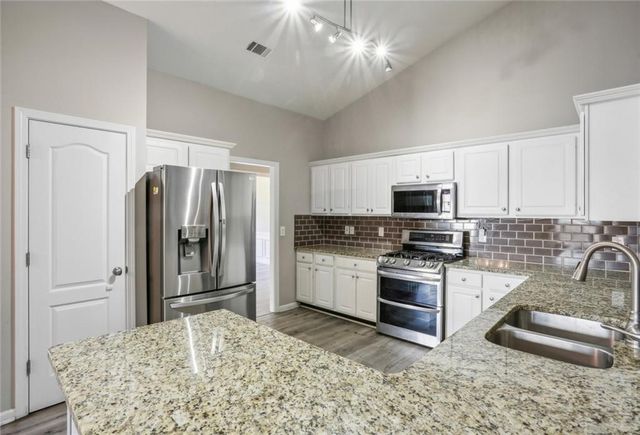 4395 Red Rock Point, Suwanee, GA 30024