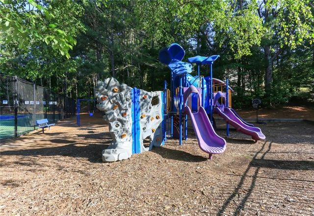 4395 Red Rock Point, Suwanee, GA 30024