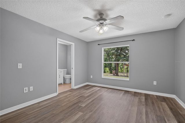 24307 ADAIR AVENUE, Sorrento, FL 32776