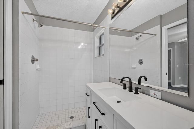 24307 ADAIR AVENUE, Sorrento, FL 32776