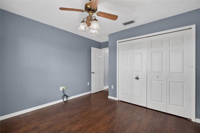 24307 ADAIR AVENUE, Sorrento, FL 32776