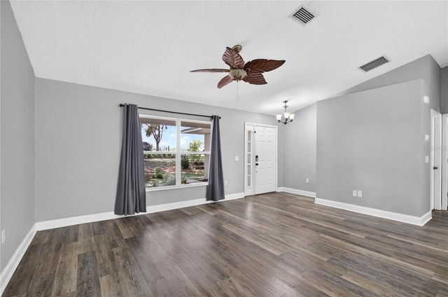 24307 ADAIR AVENUE, Sorrento, FL 32776