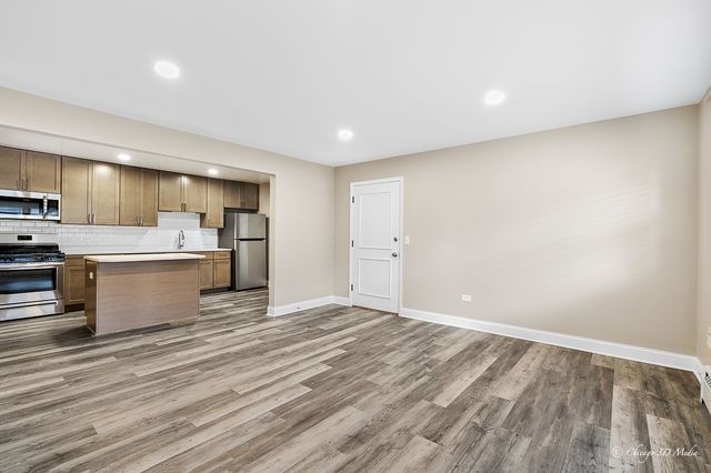 7536 W Lawrence Avenue 1NE, Harwood Heights, IL 60706