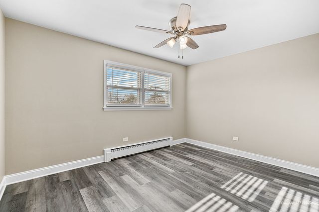 7536 W Lawrence Avenue 1NE, Harwood Heights, IL 60706