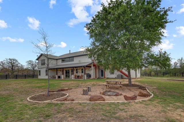 196 Milam LN, Bastrop, TX 78602
