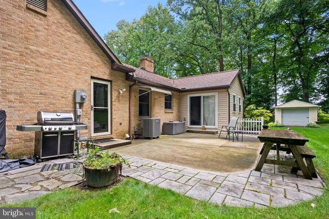 112 SUNNYFIELD DR, Fleetwood, PA 19522