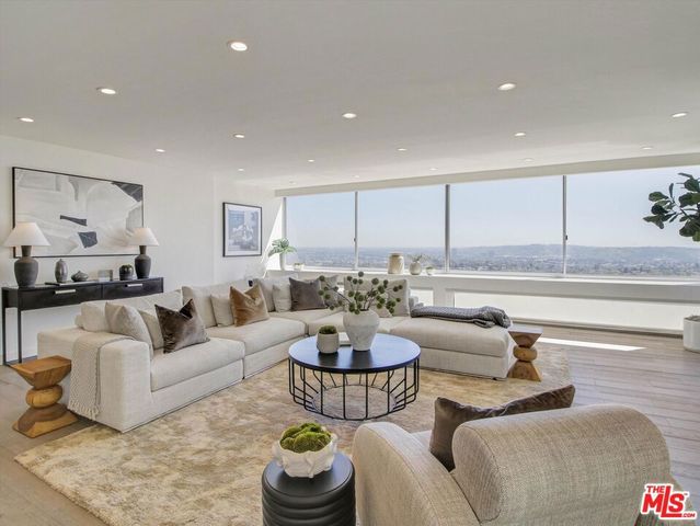 2220 Avenue Of The Stars 2605, Los Angeles, CA 90067