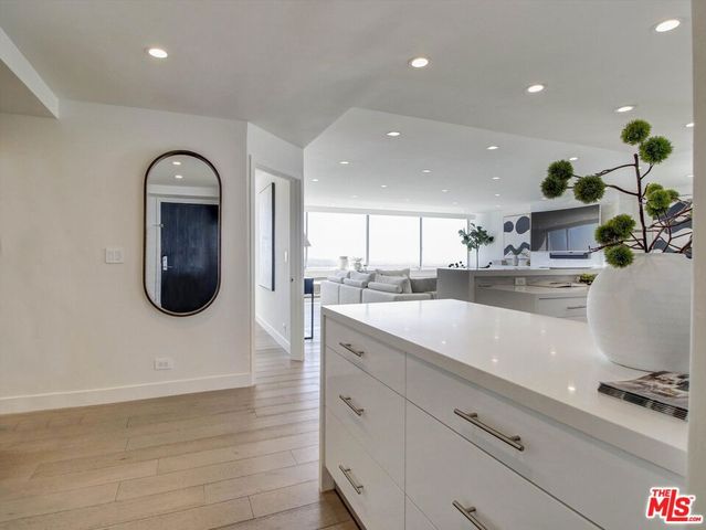 2220 Avenue Of The Stars 2605, Los Angeles, CA 90067