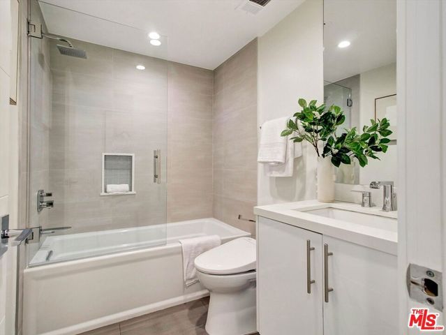 2220 Avenue Of The Stars 2605, Los Angeles, CA 90067