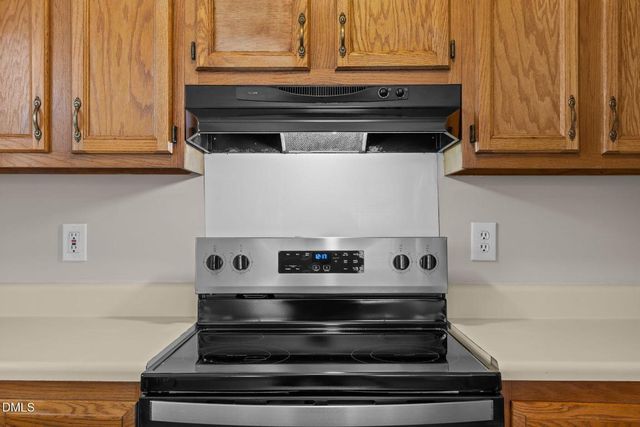 704 Pepperstone Court, Fuquay Varina, NC 27526