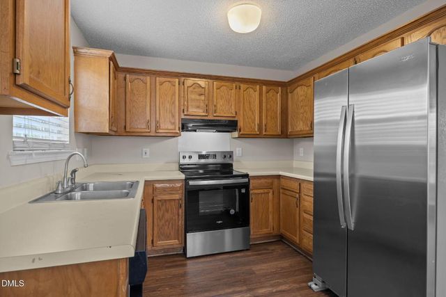 704 Pepperstone Court, Fuquay Varina, NC 27526