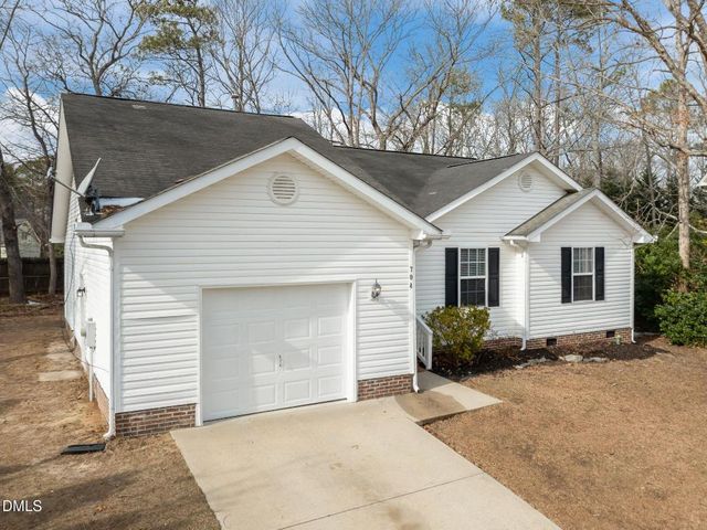 704 Pepperstone Court, Fuquay Varina, NC 27526