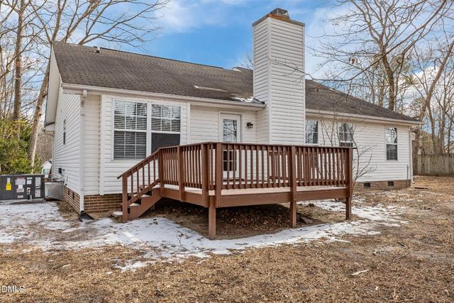 704 Pepperstone Court, Fuquay Varina, NC 27526