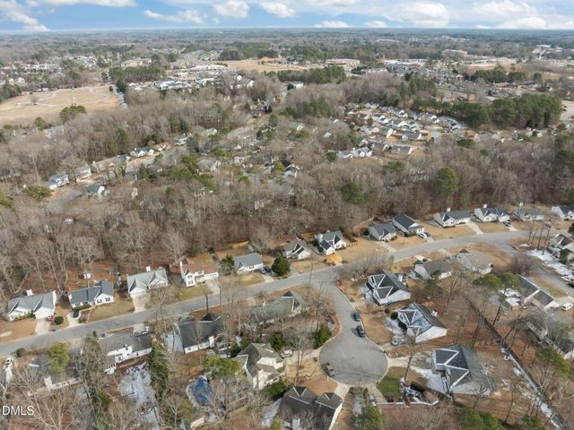 704 Pepperstone Court, Fuquay Varina, NC 27526