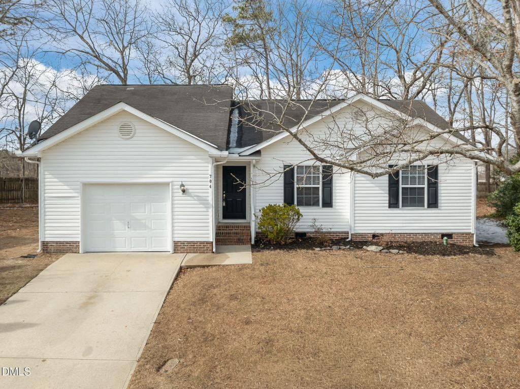 704 Pepperstone Court, Fuquay Varina, NC 27526