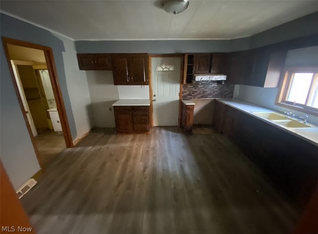 6618 Collier Avenue, Cleveland, OH 44105
