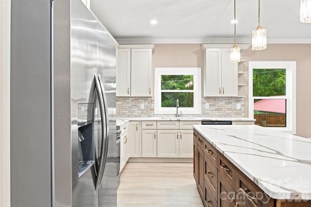 135 Elmwood Road, Statesville, NC 28625