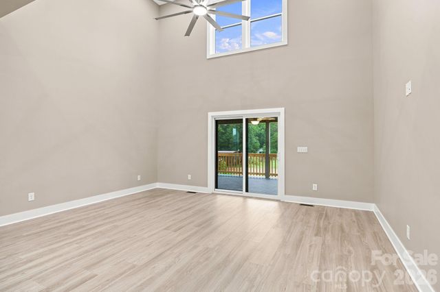 135 Elmwood Road, Statesville, NC 28625
