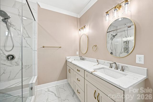 135 Elmwood Road, Statesville, NC 28625