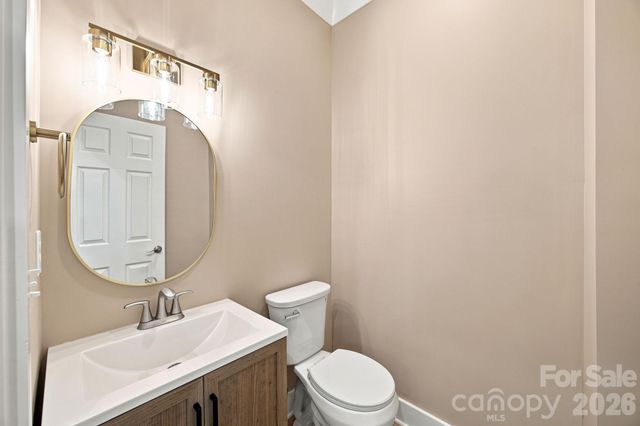 135 Elmwood Road, Statesville, NC 28625