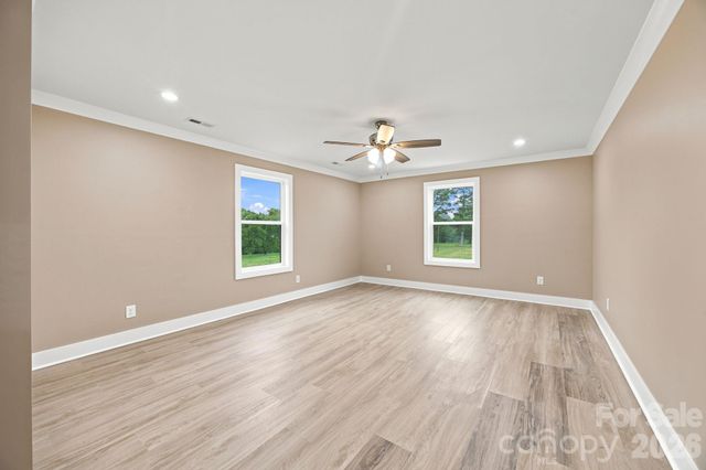 135 Elmwood Road, Statesville, NC 28625