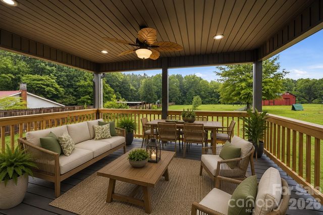 135 Elmwood Road, Statesville, NC 28625