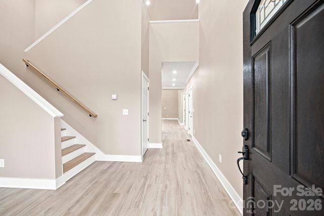 135 Elmwood Road, Statesville, NC 28625